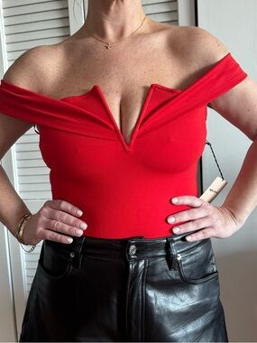 superdown Red Off-Shoulder V-Notch Bodysuit